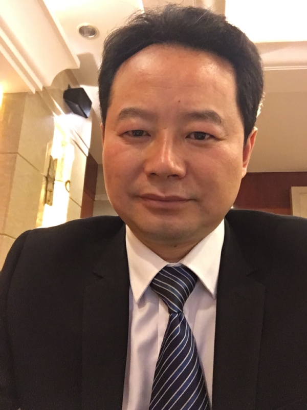 岁月的第一张照片--泉州婚介网