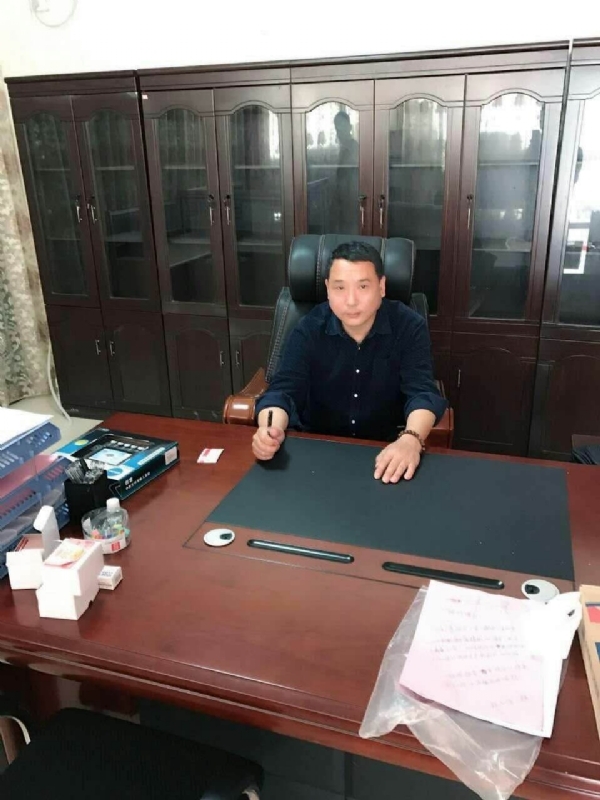 艺术家的第一张照片--泉州婚介网