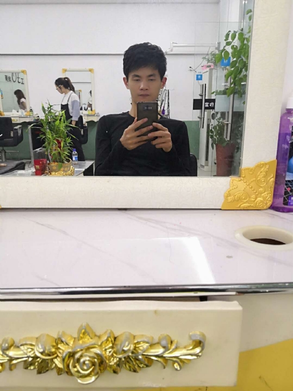小九玖的第一张照片--泉州婚介网