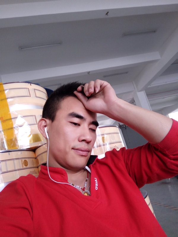 寻唯一的第三张照片--泉州婚介网