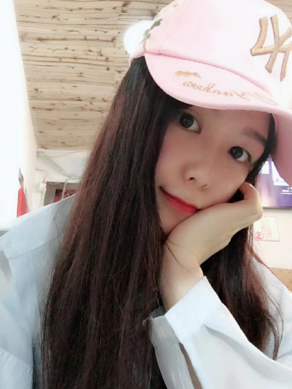 丹丹的第一张照片--泉州婚介网