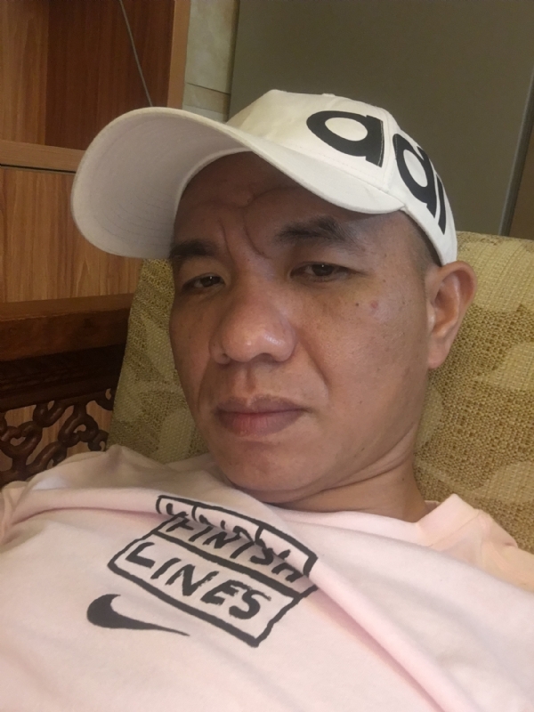 坚持到底的第一张照片--泉州婚介网