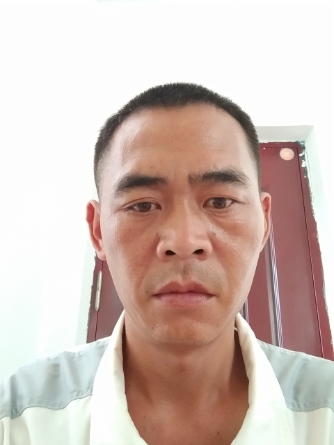 寻爱的第一张照片--泉州婚介网