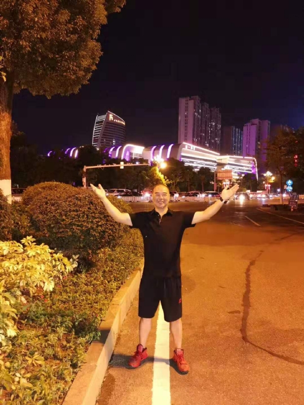 李国伟的第二张照片--泉州婚介网