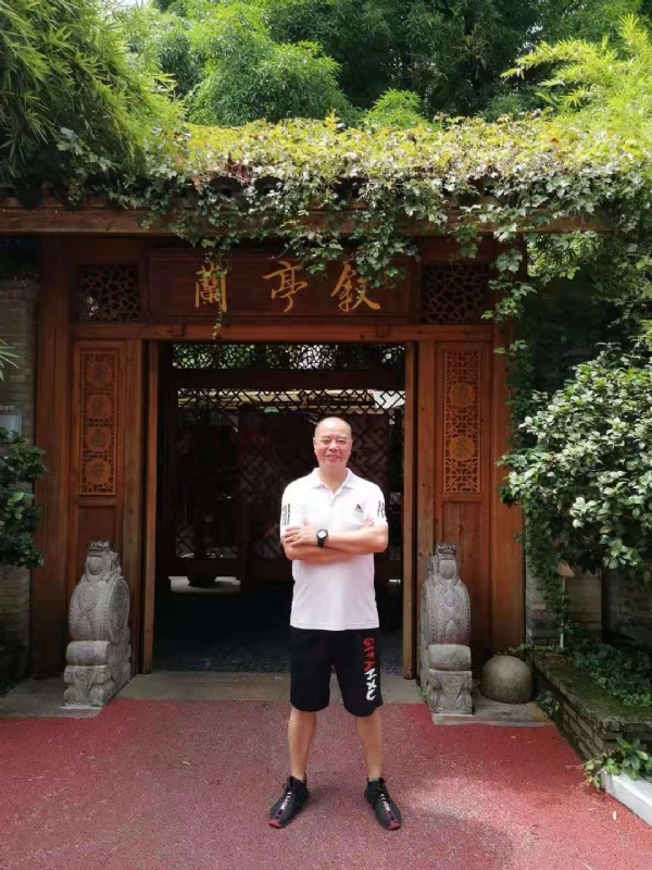 李国伟的第四张照片--泉州婚介网