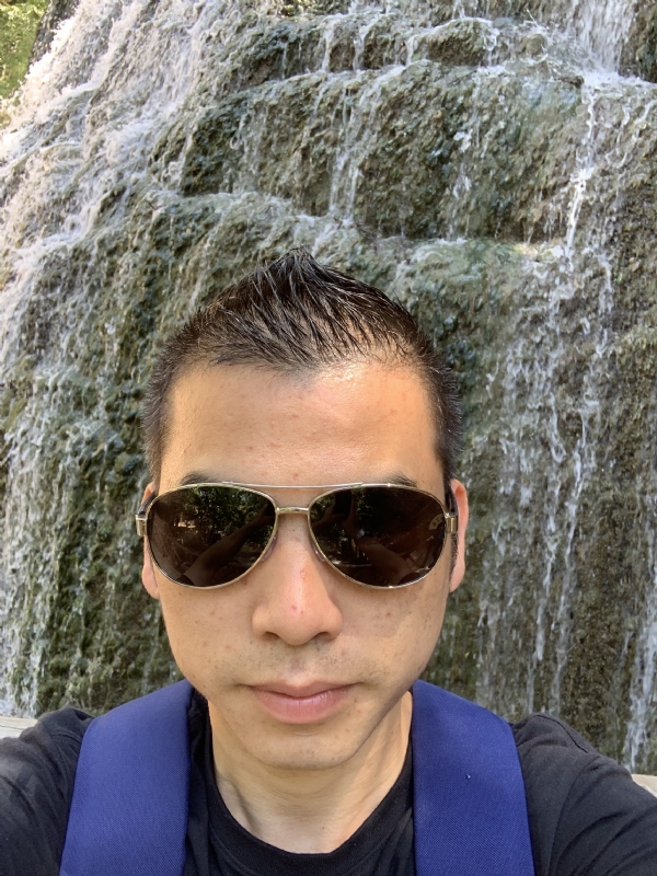 高兴的第二张照片--泉州婚介网