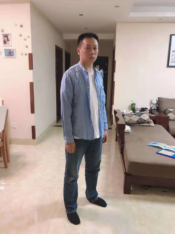 以勒的第一张照片--泉州婚介网