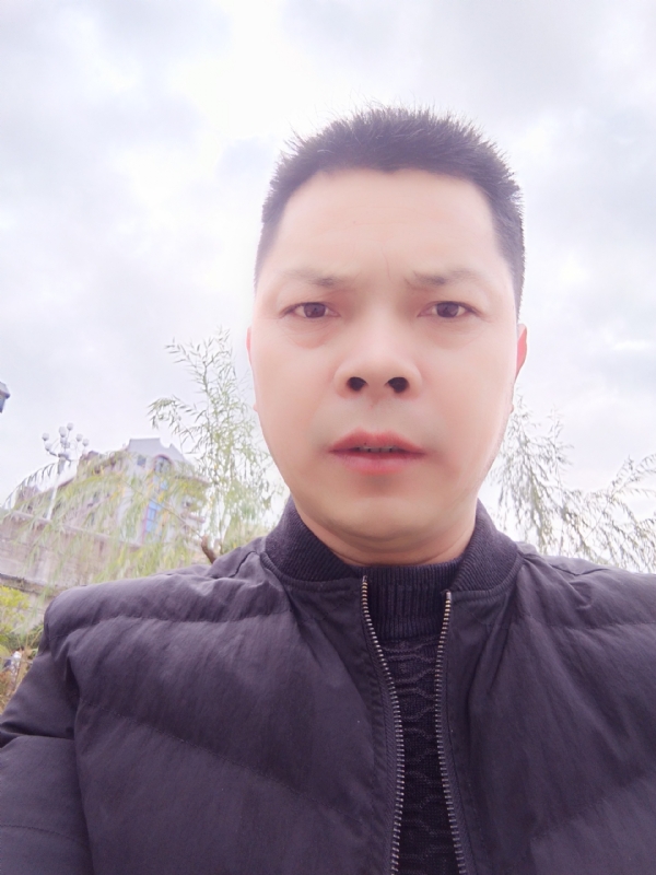 随缘的第一张照片--泉州婚介网