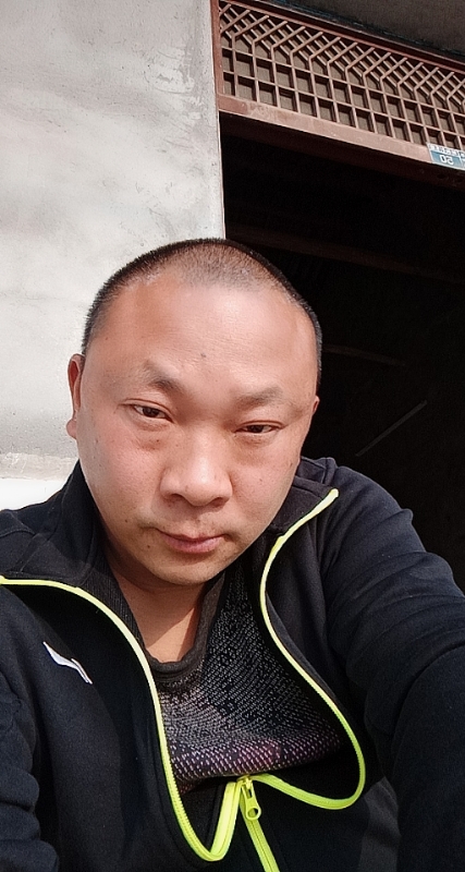 马克的第一张照片--泉州婚介网