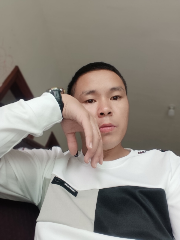 冷漠的第一张照片--泉州婚介网