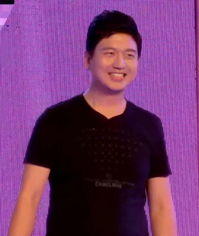 风继续吹的第一张照片--泉州婚介网