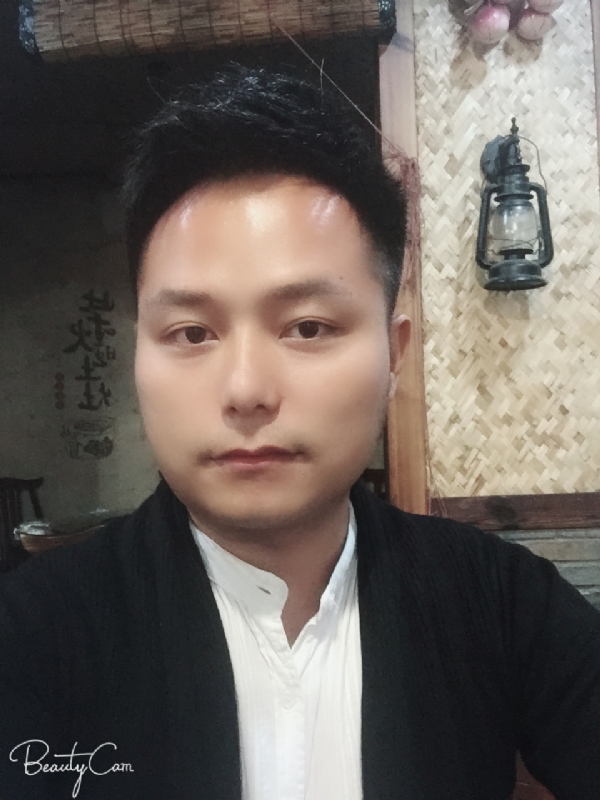 亦初的第一张照片--泉州婚介网