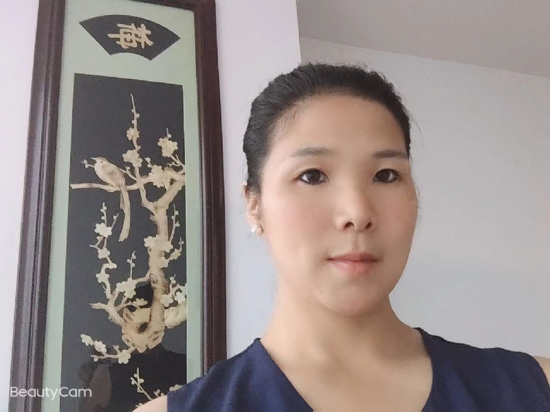 微笑的第一张照片--泉州婚介网