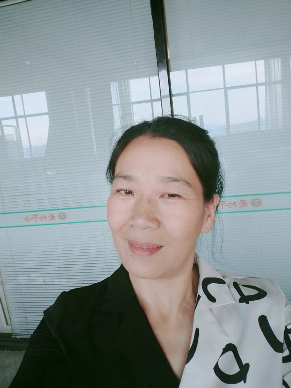 易莲的第一张照片--泉州婚介网