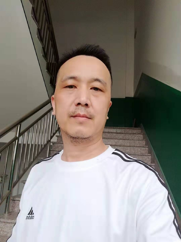 假如风有颜色的第一张照片--泉州婚介网