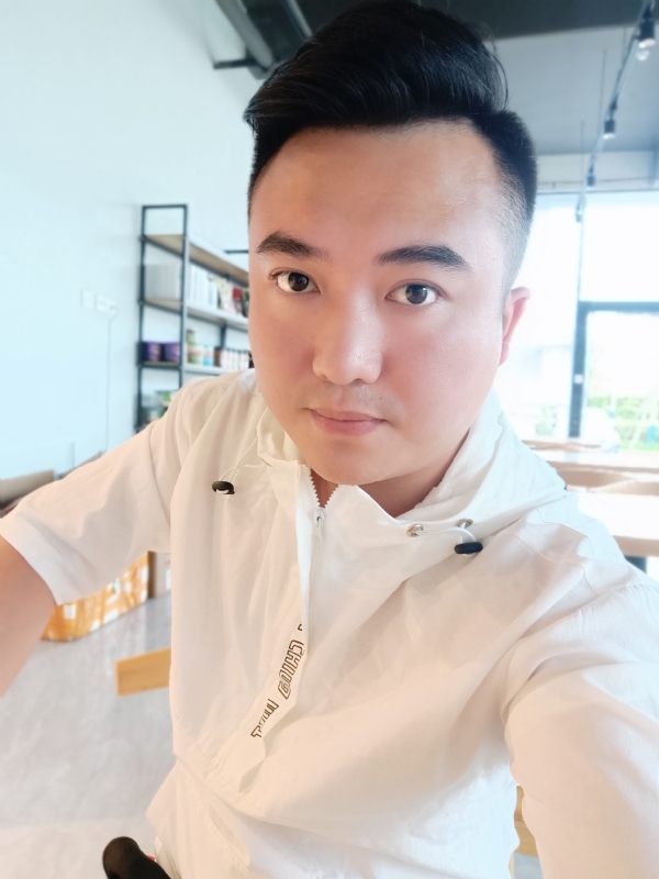 王先生的第一张照片--泉州婚介网