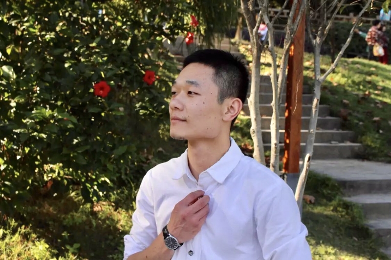 落落大方的第一张照片--泉州婚介网