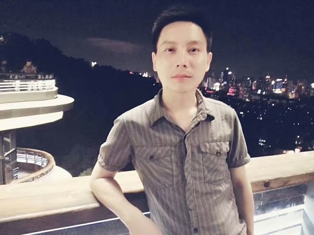 幕秋的第二张照片--泉州婚介网