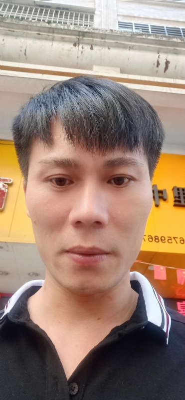 笑看人生的第一张照片--泉州婚介网
