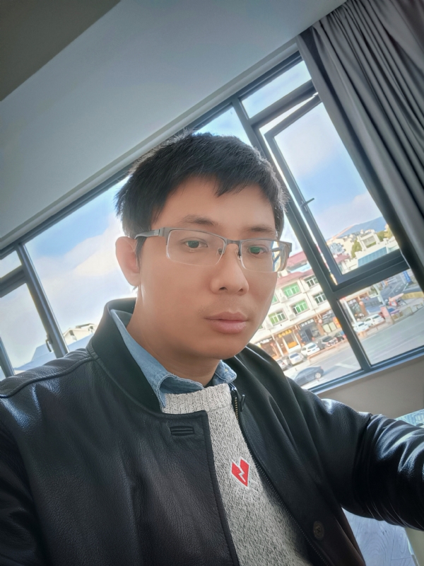 也许只是缺少一个拥抱的第二张照片--泉州婚介网