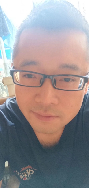 雅痞的第一张照片--泉州婚介网