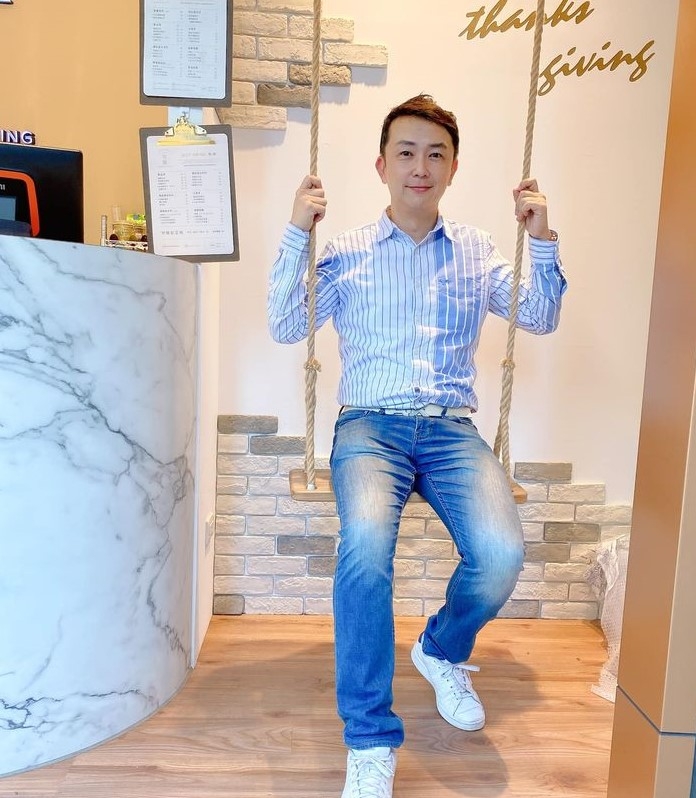 陈道明的第四张照片--泉州婚介网
