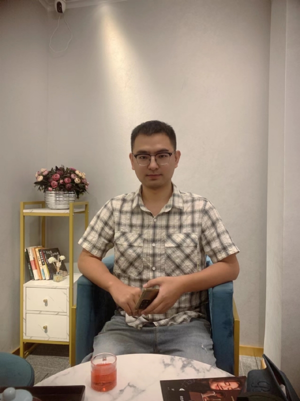 微尘的第四张照片--泉州婚介网