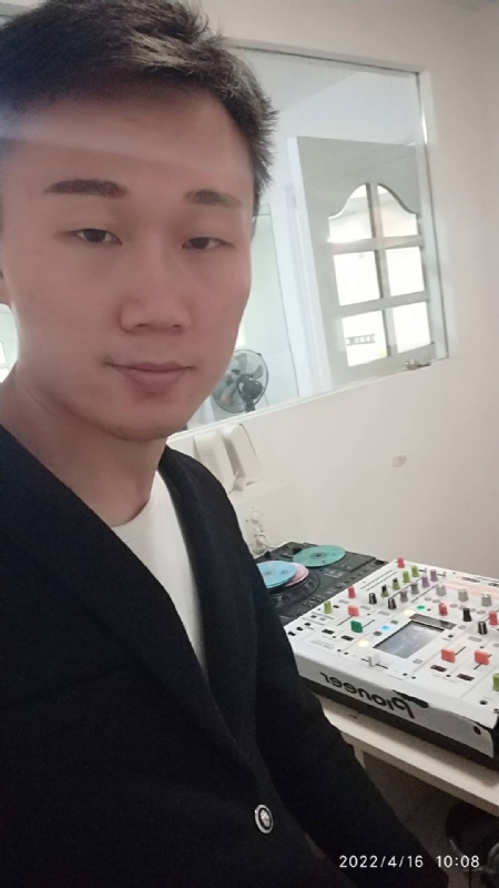 林锋的第二张照片--泉州婚介网