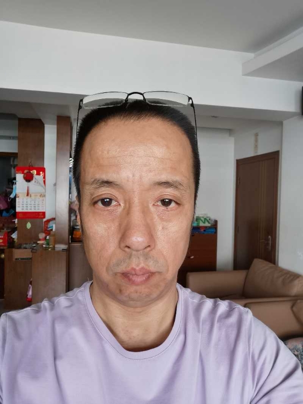 萨博的第一张照片--泉州婚介网