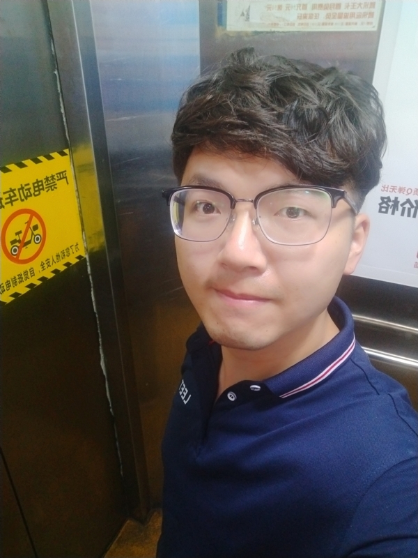 H先生的第二张照片--泉州婚介网