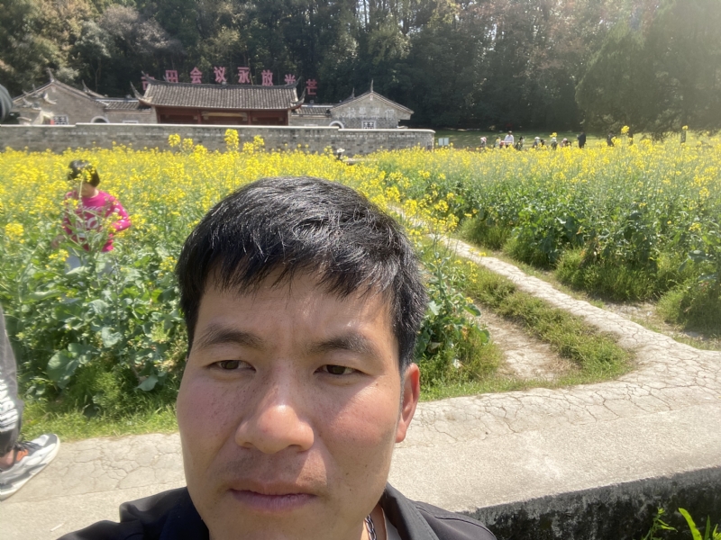 开心的第二张照片--泉州婚介网
