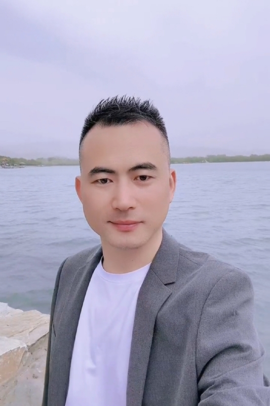 一往情深的第一张照片--泉州婚介网