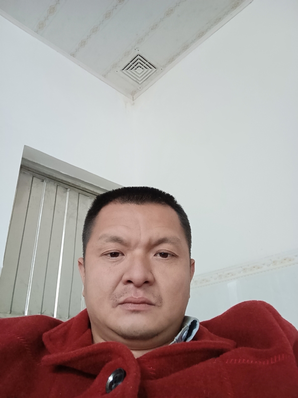 兰成龙的第一张照片--泉州婚介网