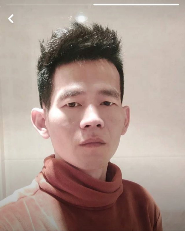 白了少年头的第一张照片--泉州婚介网