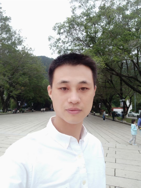 xu的第一张照片--泉州婚介网