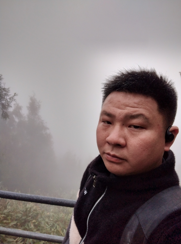 何何何的第一张照片--泉州婚介网