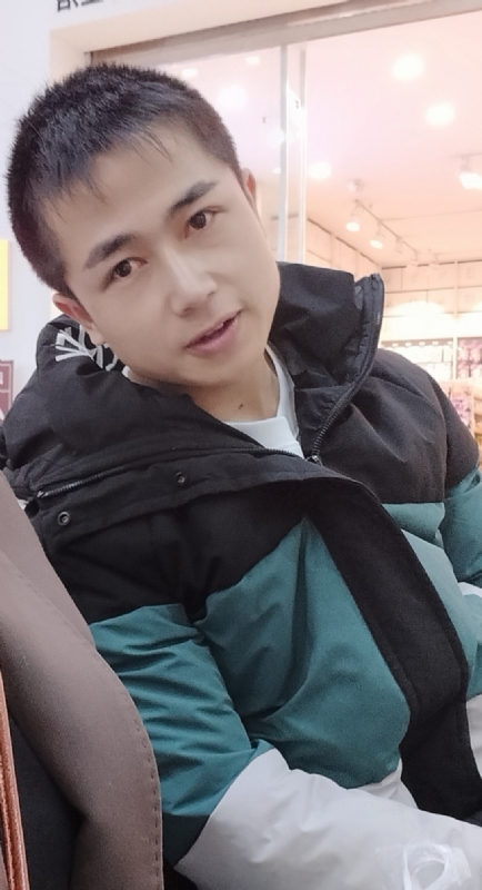 不骄不躁的第一张照片--泉州婚介网